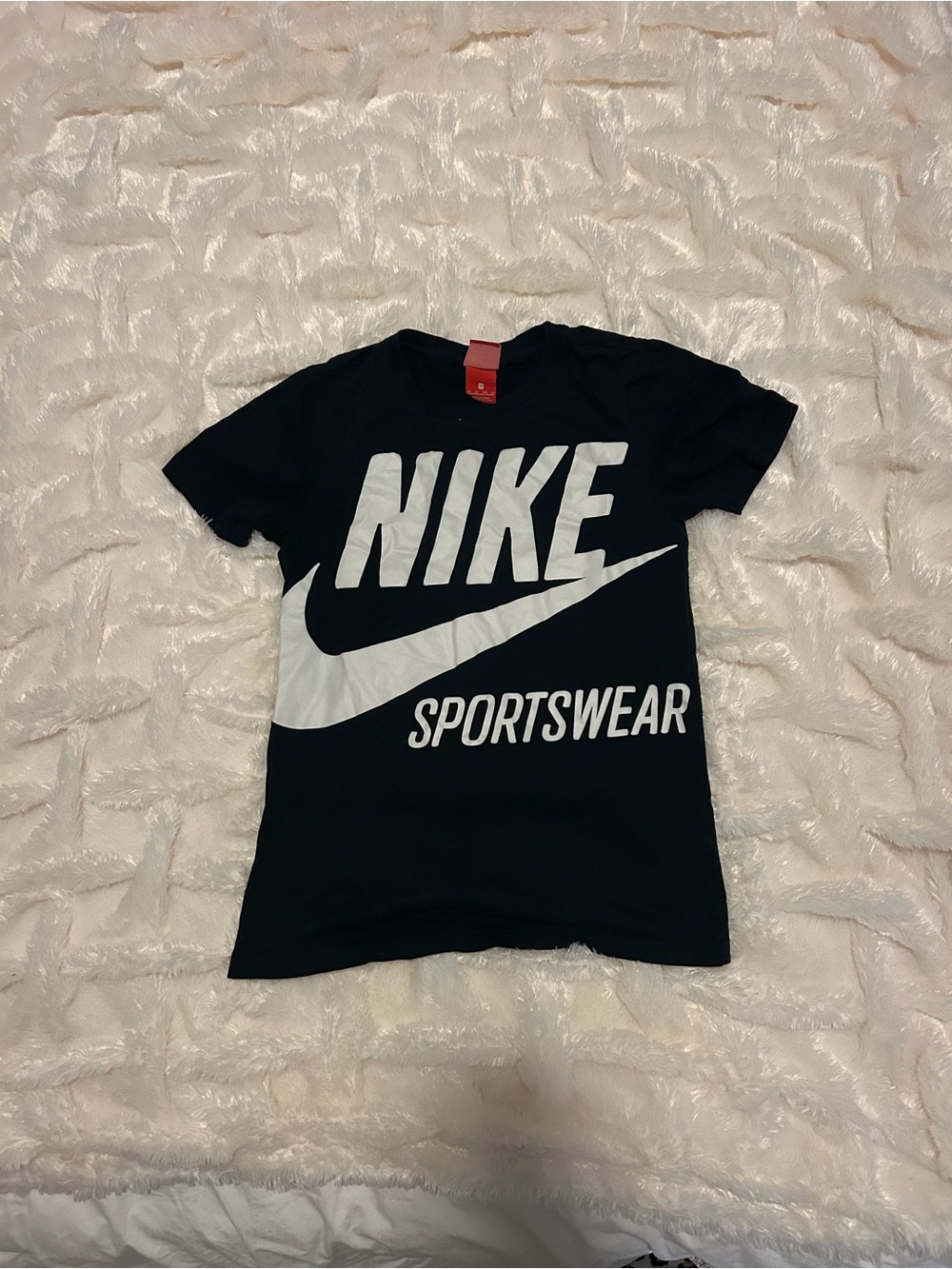 Nike Sportswear Logo Tee | Streetwear | Casual Everyday | XS
